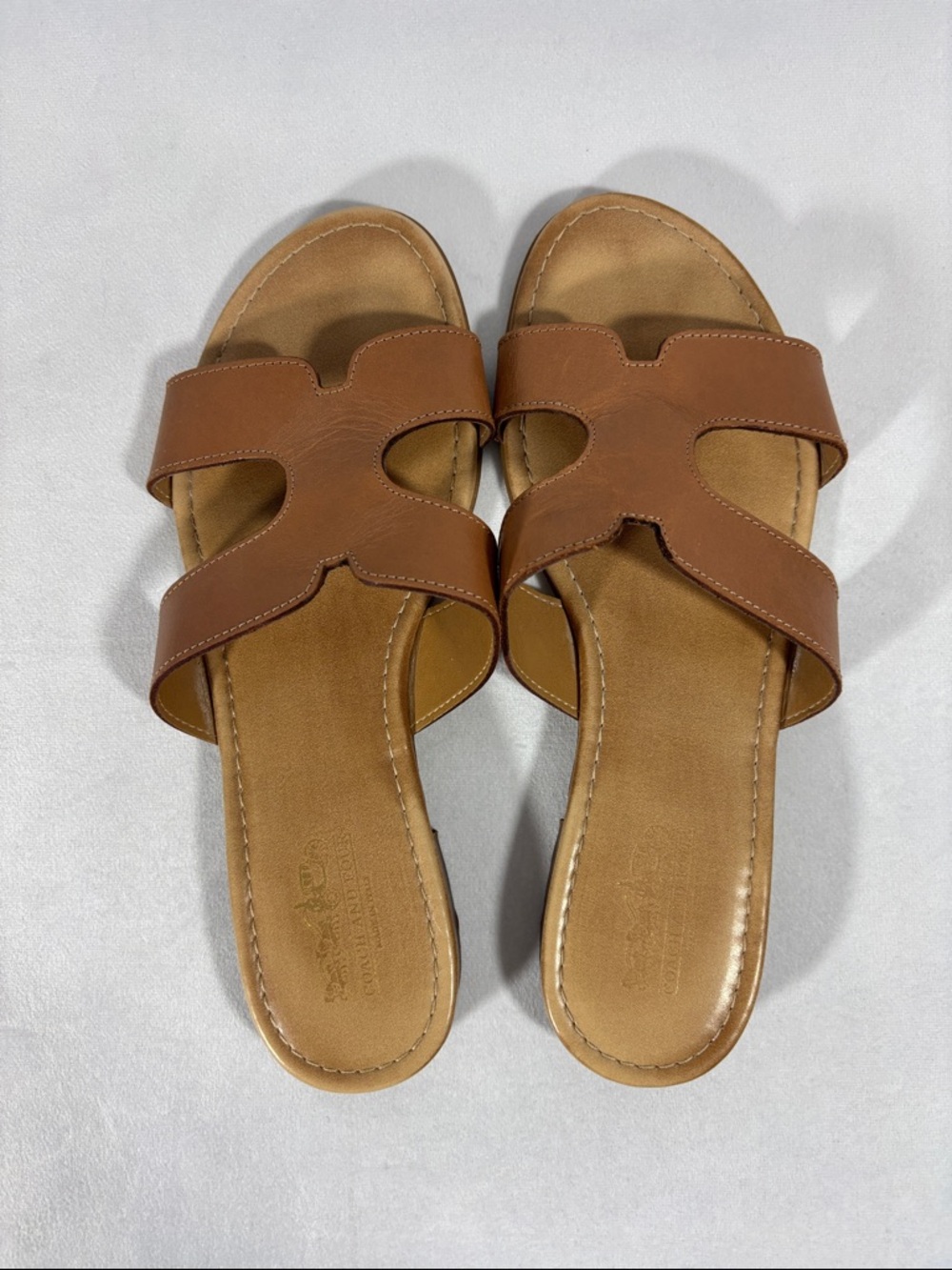 Coach and Four Italian Tan Leather Comfy Flat Sandals 8 ** - Picture 4 of 8
